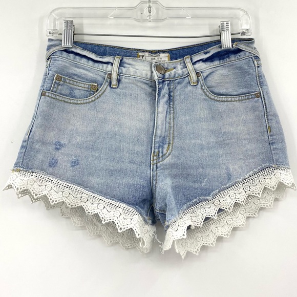 💕SALE Free People High Rise Lace Distressed Short - Picture 4 of 11